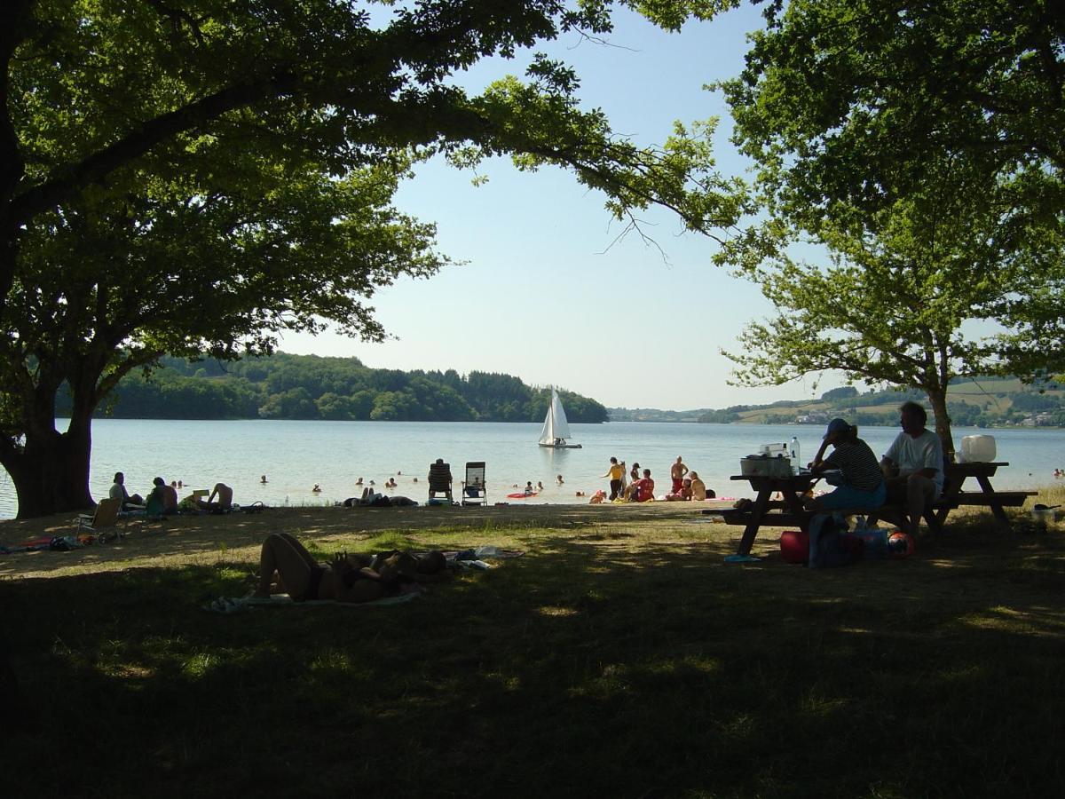 Au Bord Du Lac IV Montigny-en-Morvan Dış mekan fotoğraf